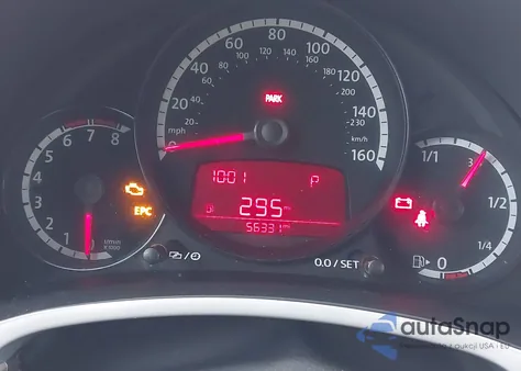 2013 Volkswagen Beetle 2.5L z USA, uszkodzony, nr VIN 3VWJP7AT1DM646858